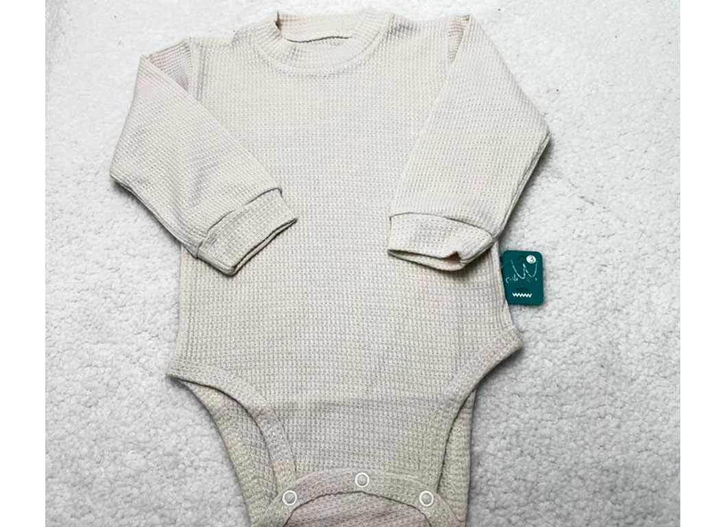 بادی آستین بلند نوزادی بیسکوییتی