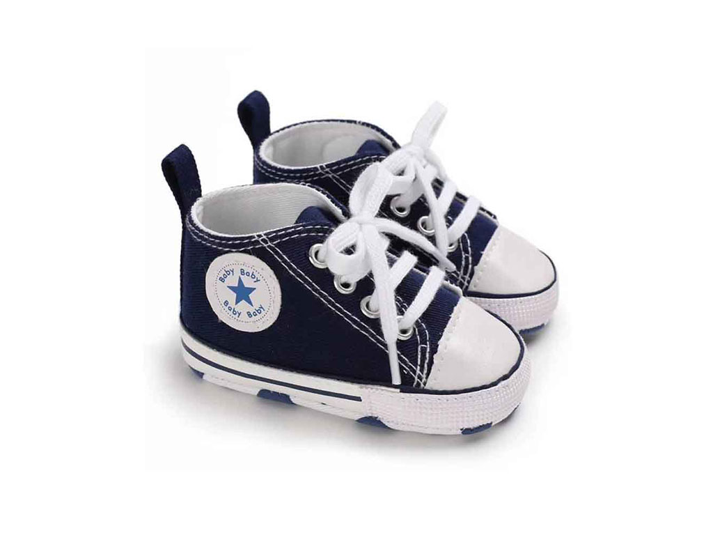 پاپوش نوزادی پسرانه طرح آل استار سرمه ای