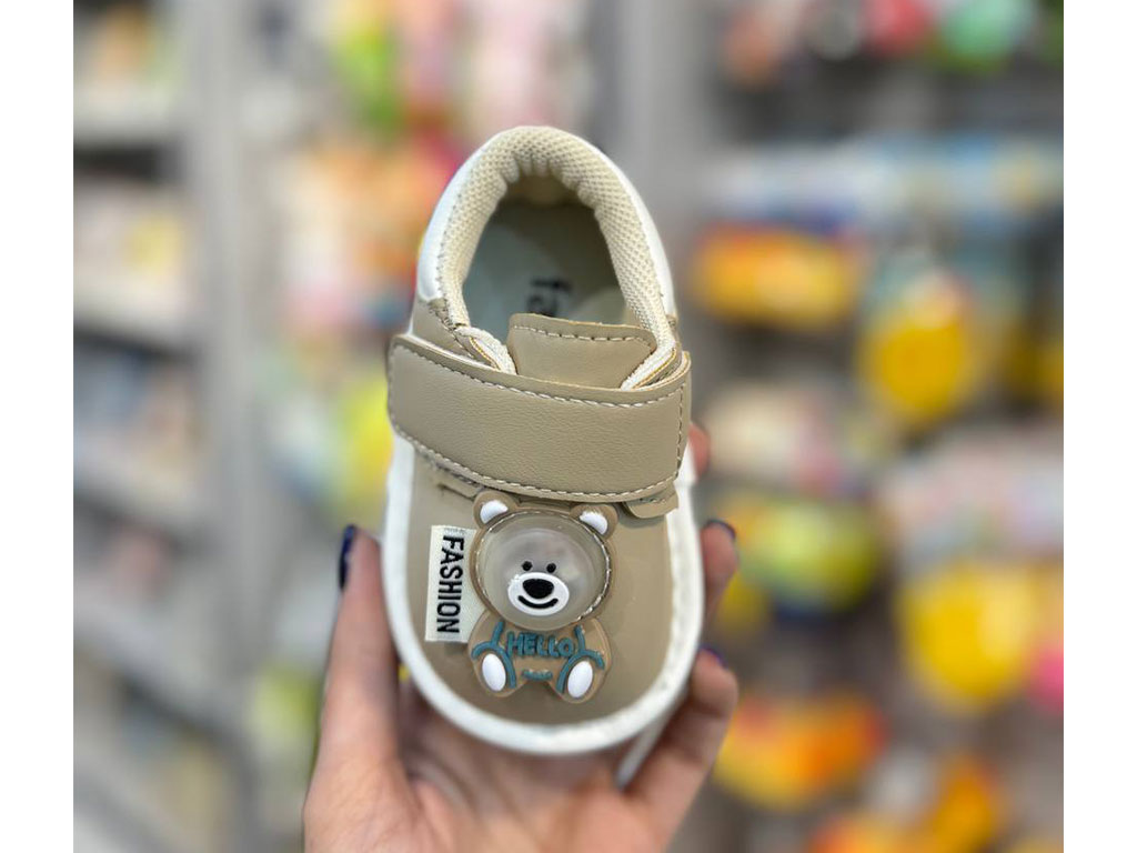 کفش سوتی و جغجغه ای نوزادی رنگ نسکافه ای طرح خرس برجسته