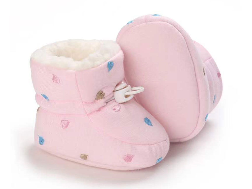 پاپوش ساق دار زمستانی استپ دار توکرکی رنگ صورتی طرح قلب رنگی