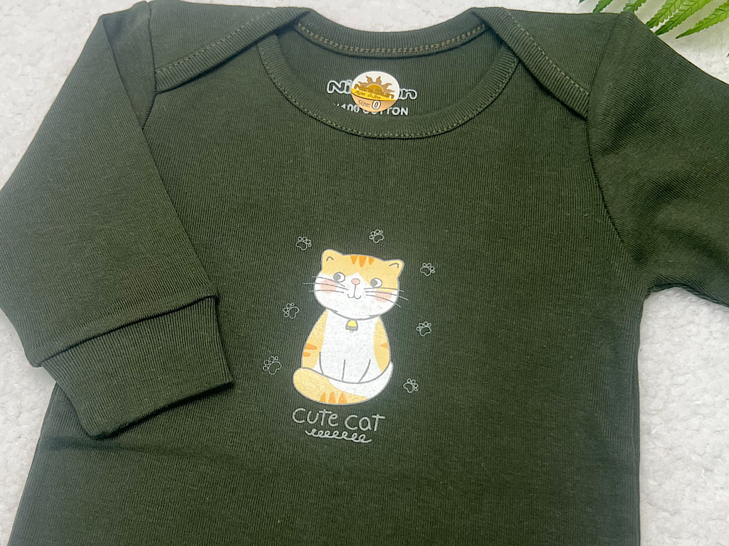 بلوز آستین بلند نوزادی طرح گربه یشمی نی نی سان nini sun