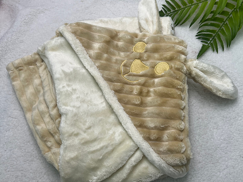 پتو کلاهدار کبریتی پولیشی نوزادی caramall