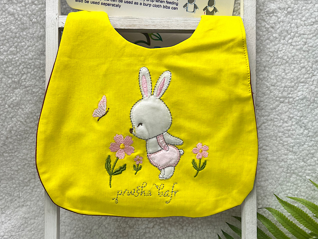 پیشبند نوزادی برجسته طرح حیوانات ام بیبی EM BABY