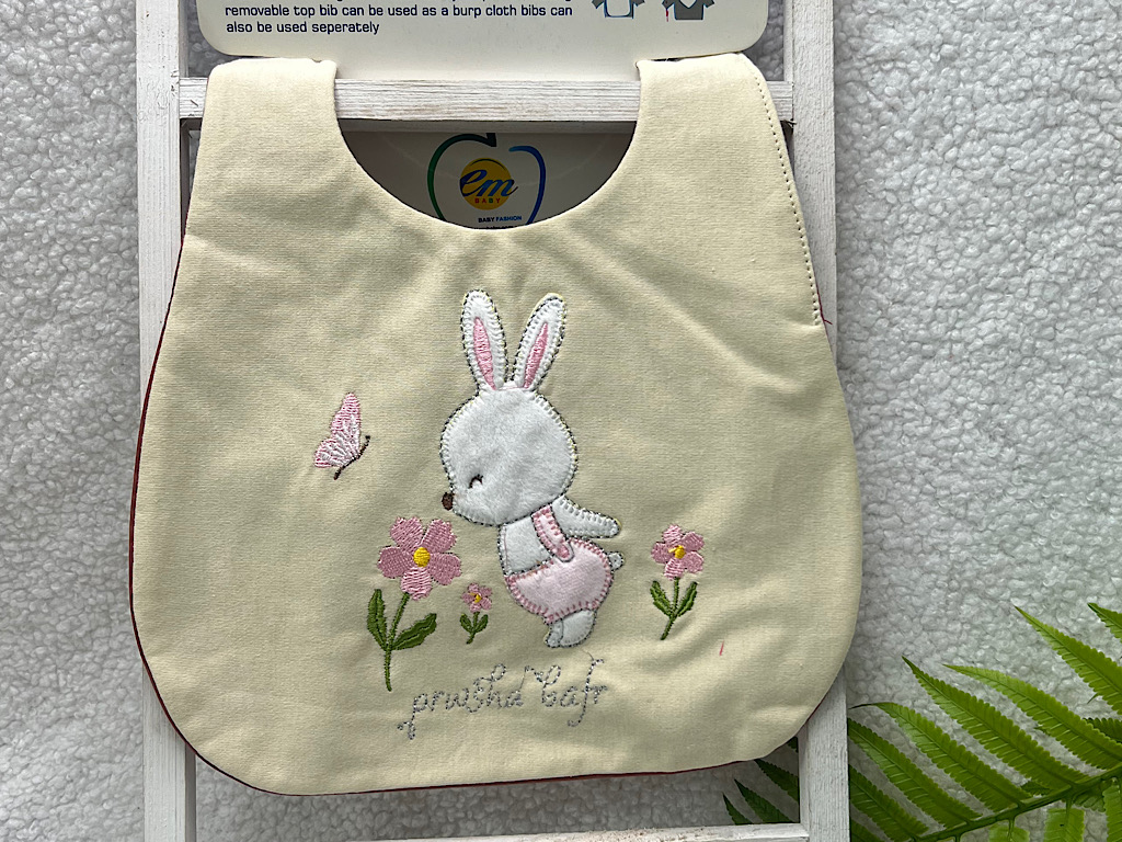 پیشبند نوزادی برجسته طرح حیوانات ام بیبی EM BABY