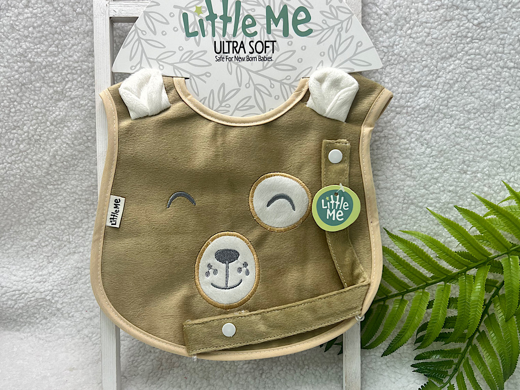 پیشبند نوزادی پسرانه با بند پستانک دکمه ای لیتل می little me