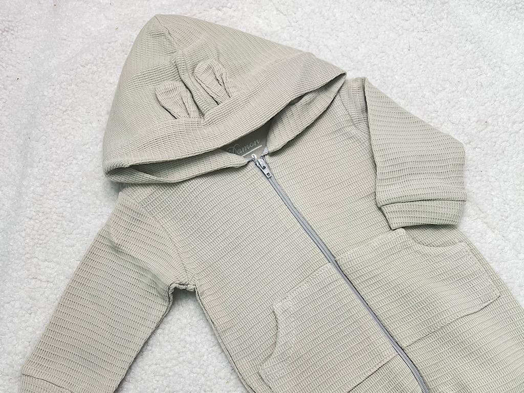 سرهمی جوراب و کلاه دار بیسکوییتی زیپ دار نوزادی رنگ  فیلی  روشن دامون damon