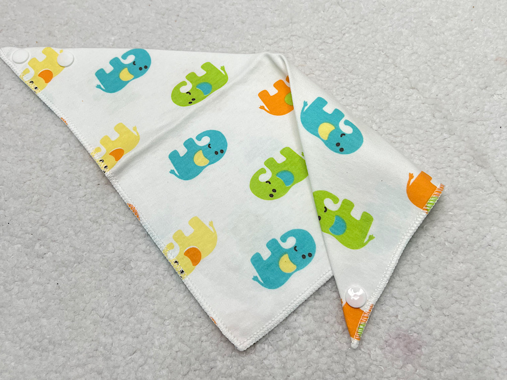 دستمال گردن نوزاد