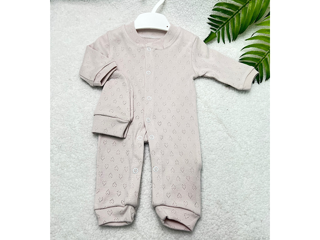 سرهمی نوزادی کلاه دار طرح قلب سوزنی رنگ کالباسی روشن  کارامل caramell