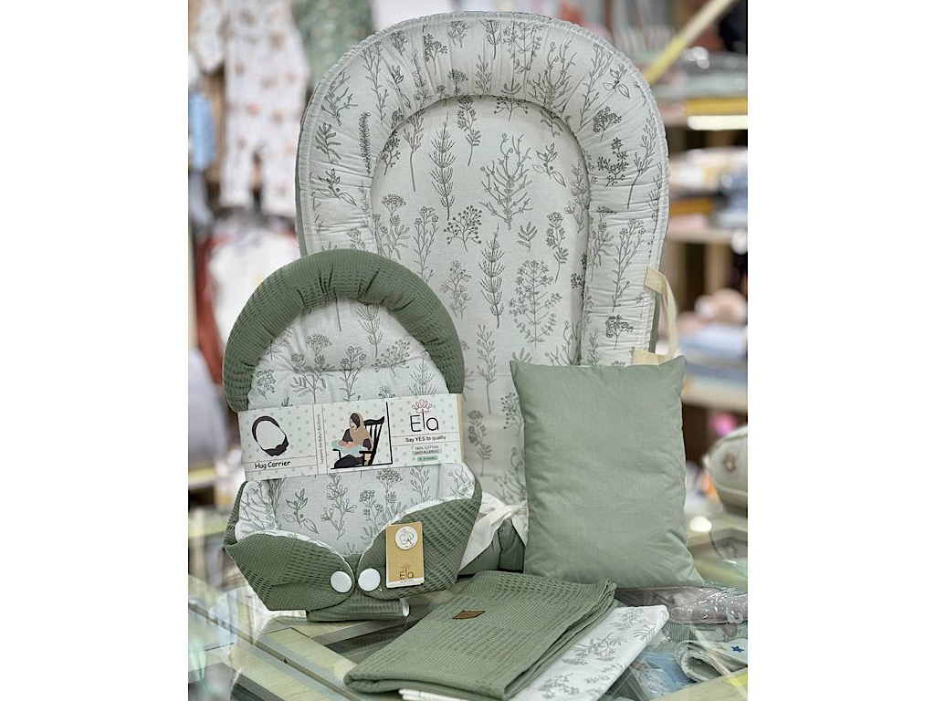 ست تشک لبه دار و آغوشگیر (قنداق سوئیسی) پیکه با بالشت و روانداز و زیرانداز تعویض طرح صلح سبز ELA