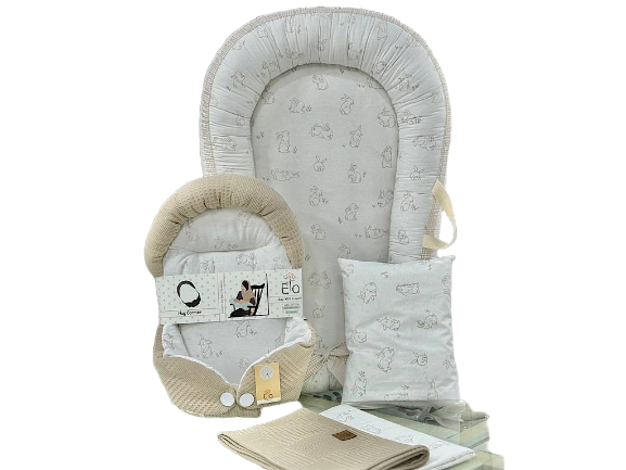 ست تشک لبه دار و آغوشگیر (قنداق سوئیسی) پیکه با بالشت و روانداز و زیرانداز تعویض طرح خرگوش خطی نسکافه ای ELA