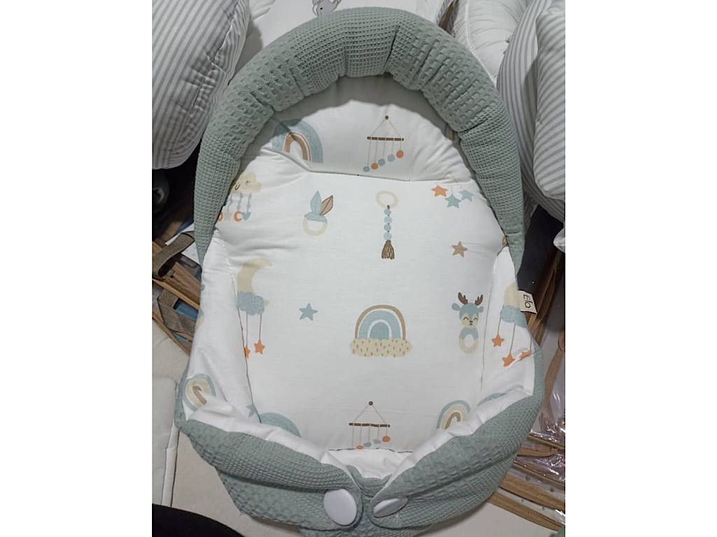 قنداق سوئیسی (آغوش گیر) نوزادی پیکه طرح آویز رنگین کمان سبزآبی الا ELA