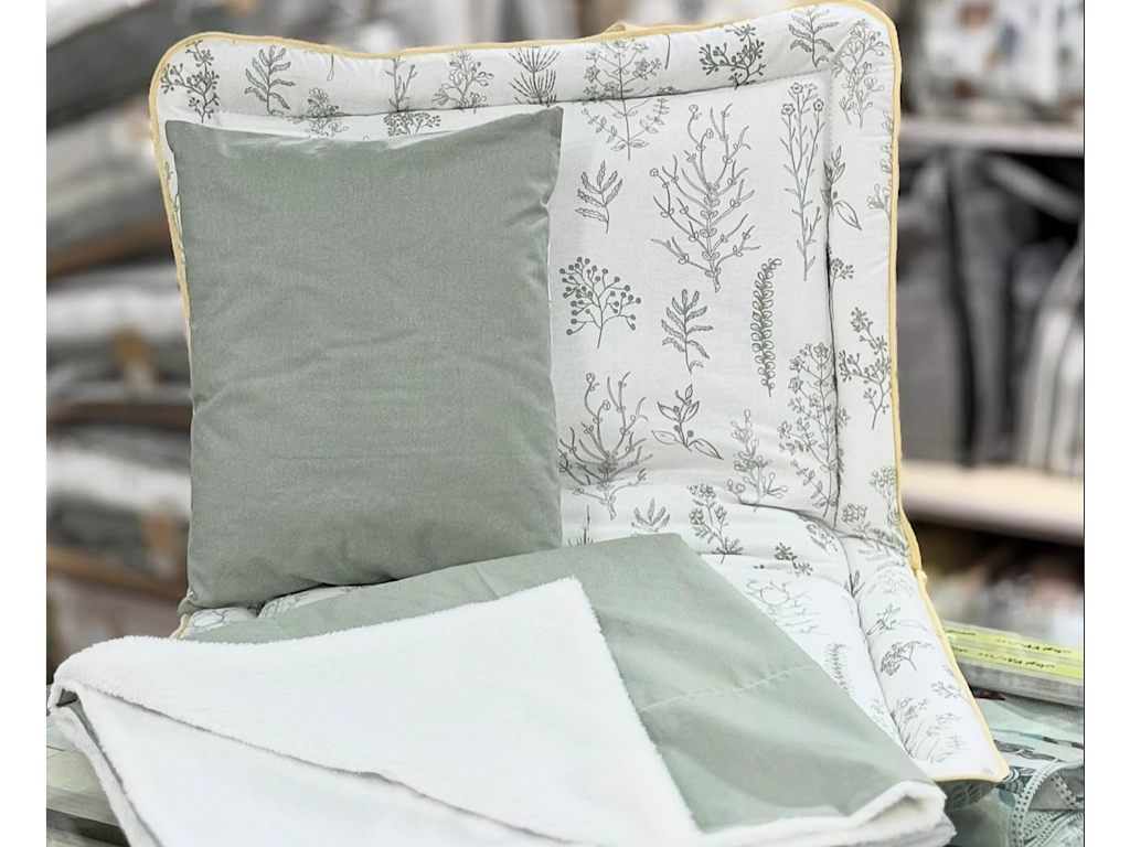 سرویس خواب دم دستی مسافرتی نوزادی مجموعه 3 عددی تشک، لحاف و بالشت با بسته بندی کیفی طرح نبات سبز الا ELA