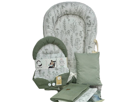 ست تشک لبه دار و آغوشگیر (قنداق سوئیسی) با بالشت و روانداز و زیرانداز تعویض طرح پیکه نبات سبز الا ELA