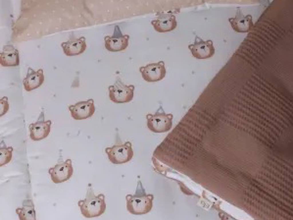 سرویس خواب دم دستی مسافرتی نوزادی(سایز 2)مجموعه 3 عددی تشک، لحاف و بالشت طرح خرس تولد نسکافه ای الا ELA