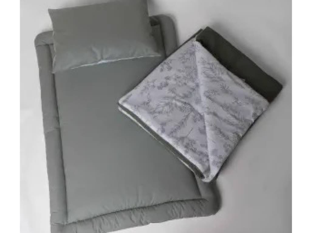 سرویس خواب دم دستی مسافرتی نوزادی(سایز 2)مجموعه 3 عددی تشک، لحاف و بالشت طرح نبات سبز الا ELA