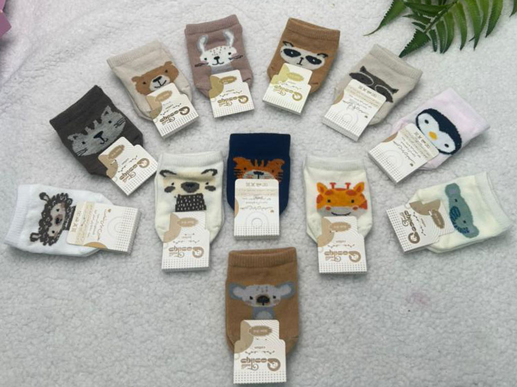 جوراب استپ دار نوزادی رنگی طرح حیوانات سایز 12-6 ماه