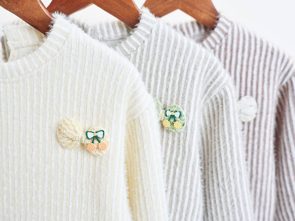 بلوز  موهر میله ای  دخترانه سبز رنگ بشیر