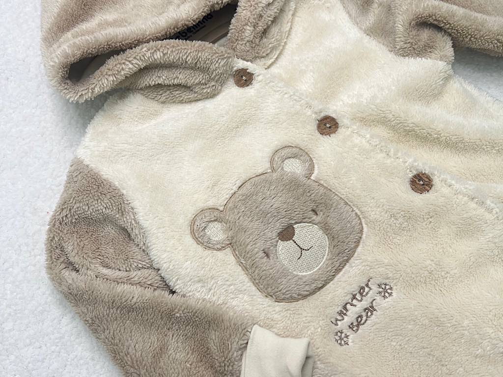 سرهمی کلاهدار و جورابدار نوزادی پولیشی  طرح خرس کرم نسکافه ای رنگ ب ب لینا   BEBELINNA