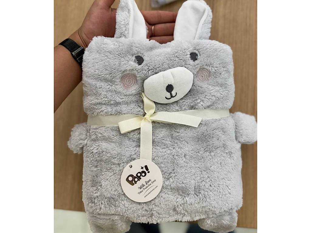 پتو دورپیچ پولیشی نوزادی طرح  خرگوش پاپو  papo