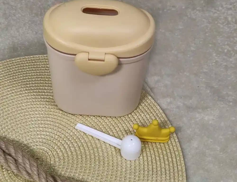 ظرف انبار غذا و شیر خشک پیمانه دار طرح تاج قلب سایز بزرگ