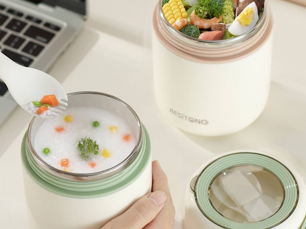 فلاسک و ظرف غذا استیل حجم 450 میلی لیتر با بند سیلیکونی و قاشق چنگالی تاشو