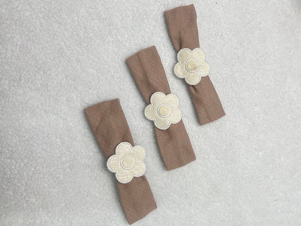 هدبند نوزادی طرح رافئلا نیلی nili