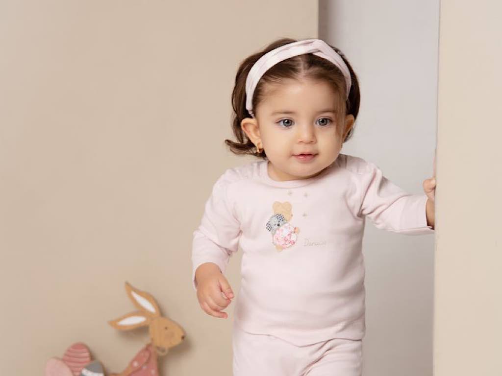 بلوز  آستین بلند نوزادی دخترانه طرح violet دانالو Danaloo