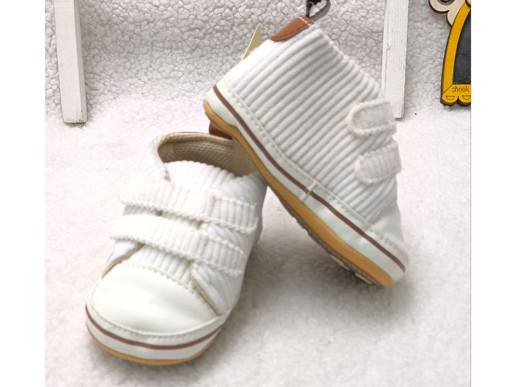 پاپوش استپ دار نوزادی مخمل کبریتی طرح ببر رنگ سفید