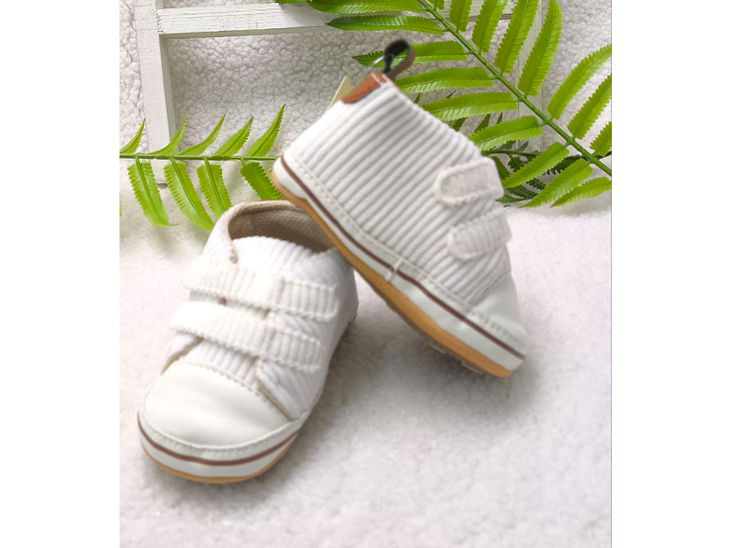 پاپوش استپ دار نوزادی مخمل کبریتی طرح ببر رنگ سفید