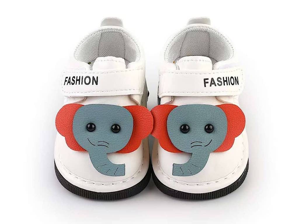 کفش سوتی و جغجغه ای نوزادی سفید رنگ مدل فیل