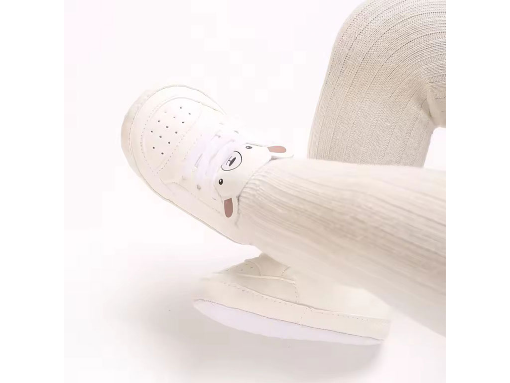 پاپوش استپ دار نوزادی سفید رنگ طرح خرس