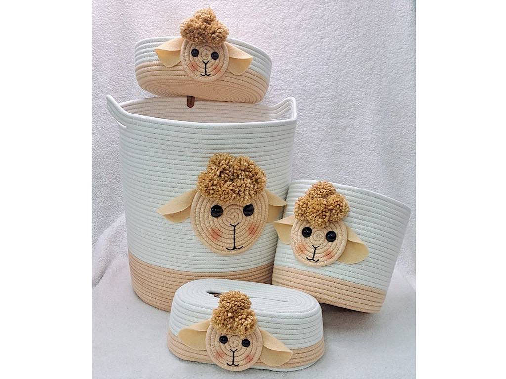 سبد لباس و سطل زباله و جای دستمال و سبد لوسیون قیطون دوزی شده طرح بره