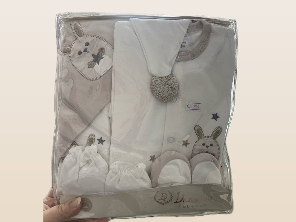 ست بیمارستانی 7 تکه طرح خرگوش  ستاره  دانالو danaloo