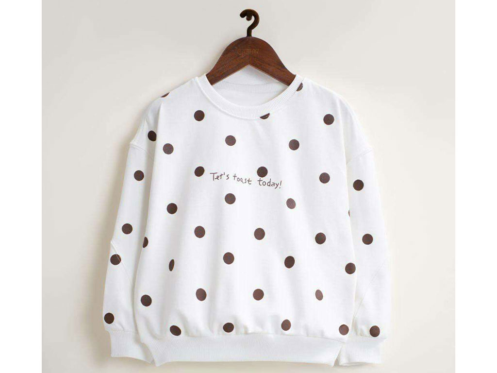 بلوز آستین بلند دورس رنگ سفید طرح خال خال بشیر Bashir