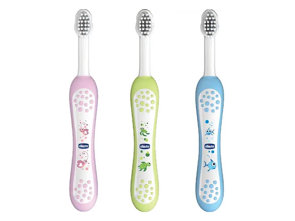 مسواک درپوش دار 6-36 ماه چیکو chicco