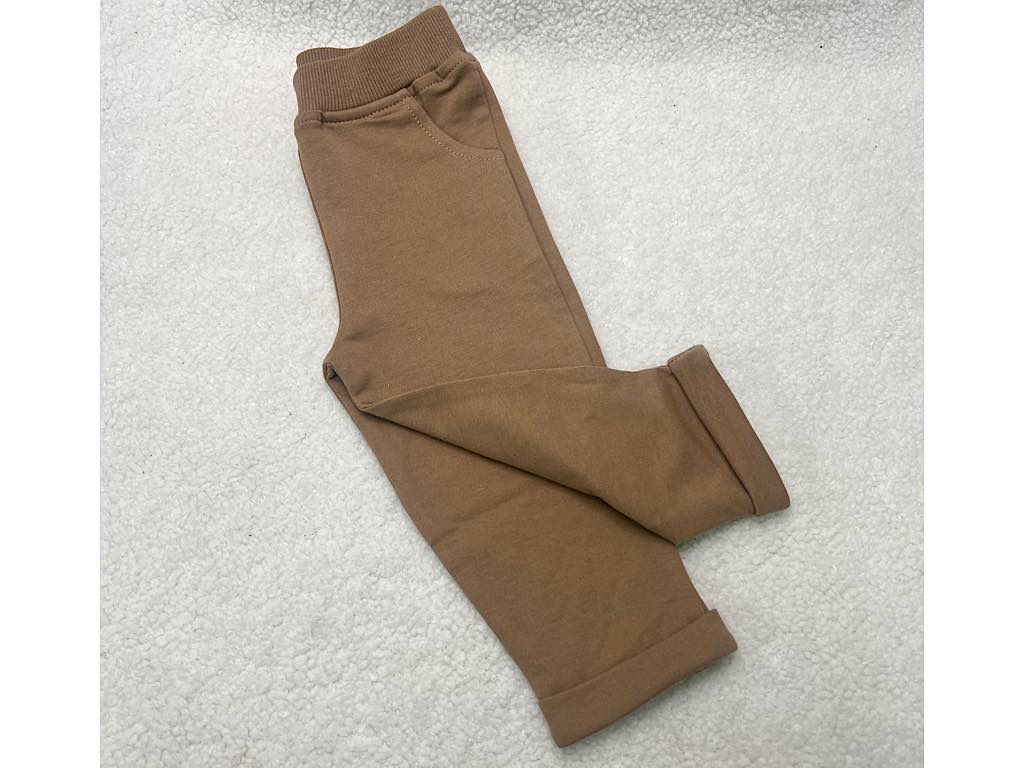 ست بلوز و شلوار  گلدوزی شده نسکافه ای  طرح قارچ و کلبه vira