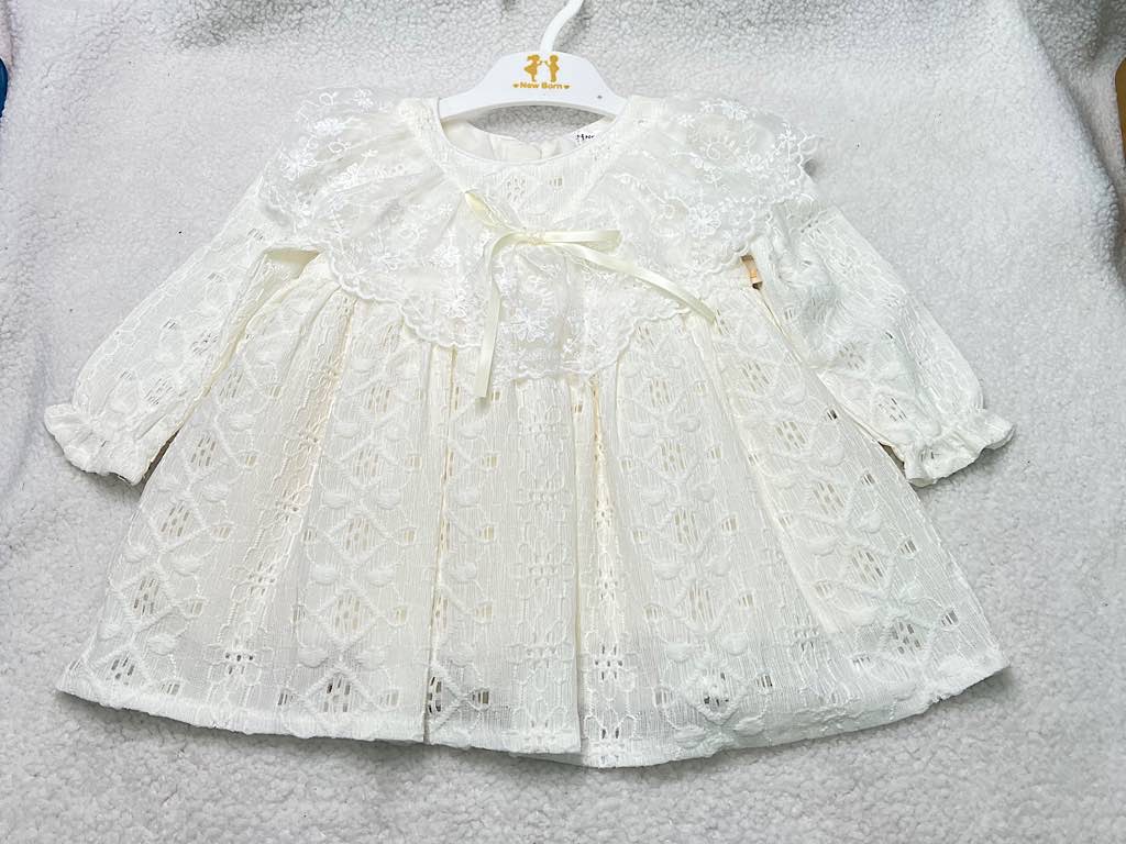 پیراهن دانتل  دخترانه شیری رنگ جلو سینه تور دار نیوبرن New Born