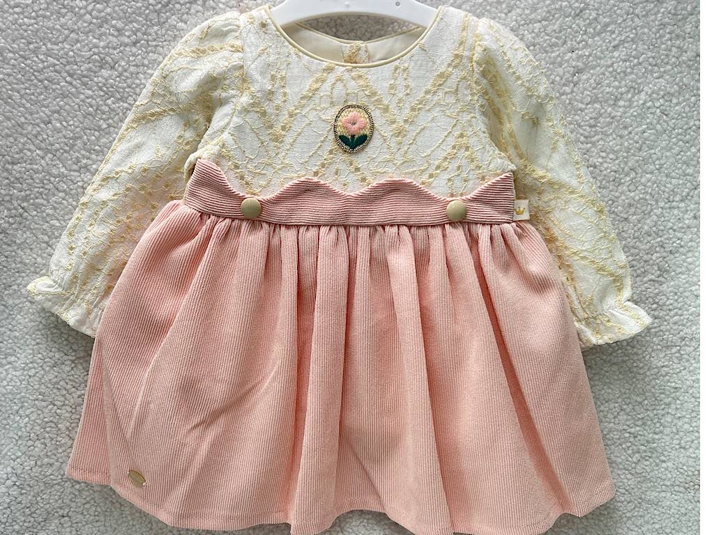 پیراهن دخترانه مخمل صورتی  بالا تنه دانتل گلدوزری شده  نیو برن new born