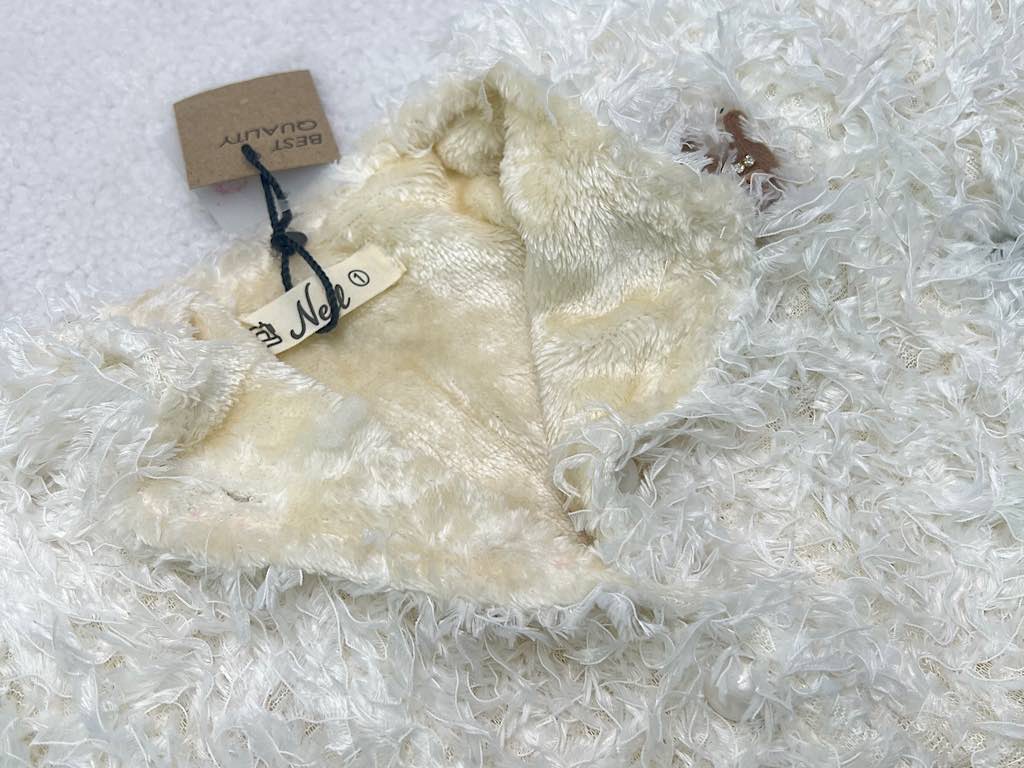 کت شیری رنگ دخترانه 3 دکمه طرح پر