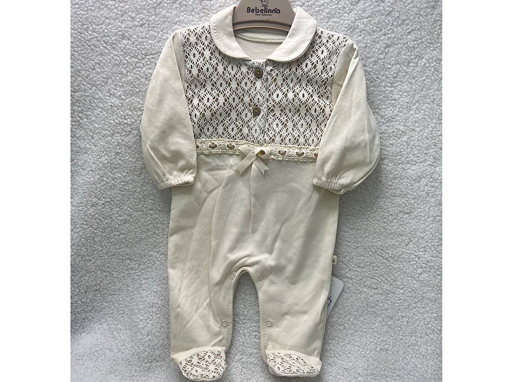 سرهمی جورابدار  جلو سینه قلاب دوزی شده  نوزادی دخترانه کرم رنگ بب لینا BEBELINNA