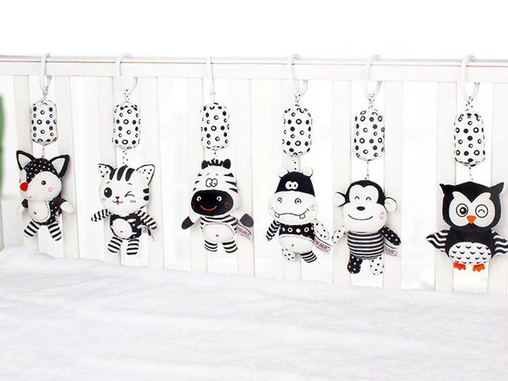 آویز کریر جغجغه ای نوزادی سیاه سفید طرح حیوانات