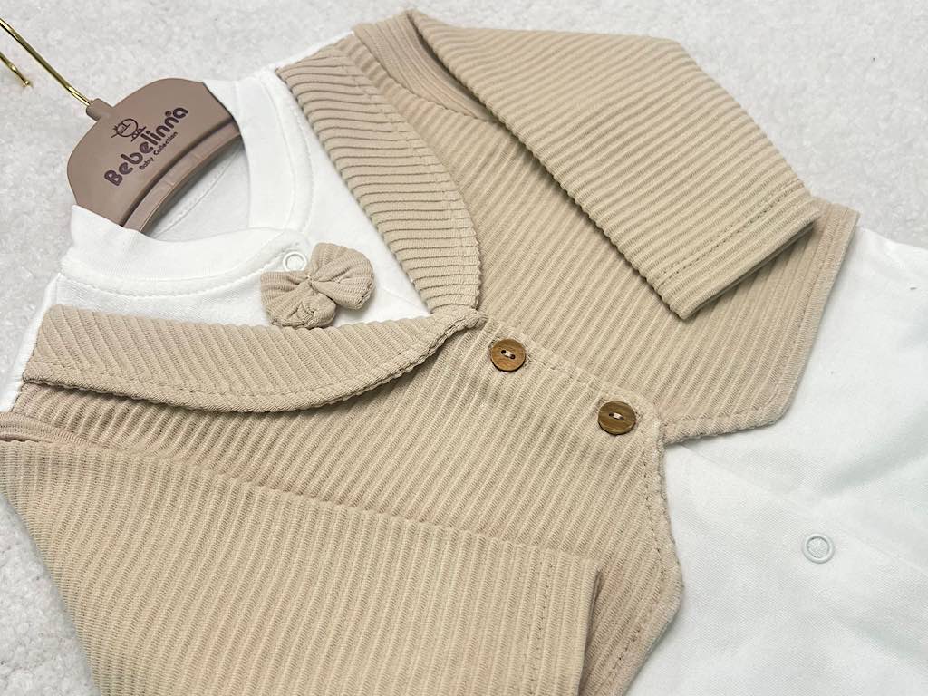 سرهمی جوراب و جلیقه دار نوزادی پسرانه شیری و کرم بب لینا BEBELINNA