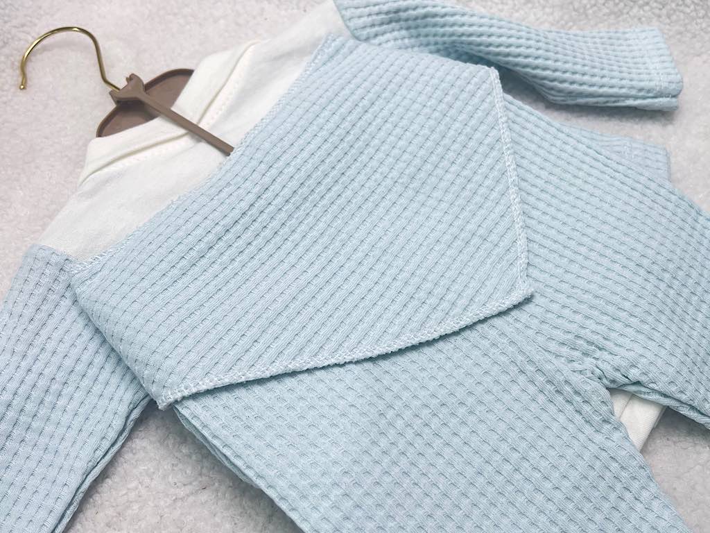 ست بیمارستانی مجلسی 5 تکه طرح جلیقه  آبی با طرح تدی ب ب لینا  bebelinna