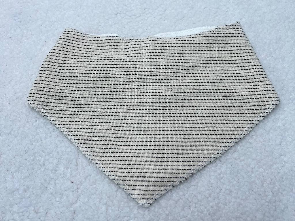 ست بیمارستانی مجلسی 5 تکه طرح جلیقه  G.a.y.e ترکیه