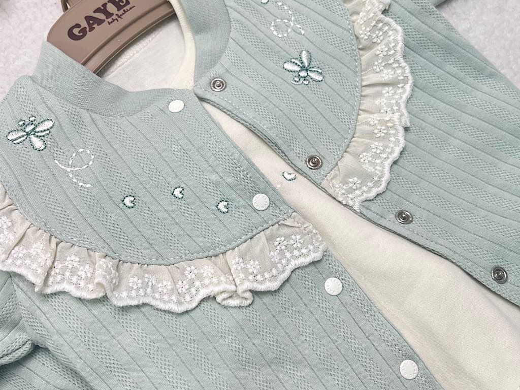 ست 3 تکه نوزادی دخترانه  طرح  زنبور و گل G.a.y.e ترکیه