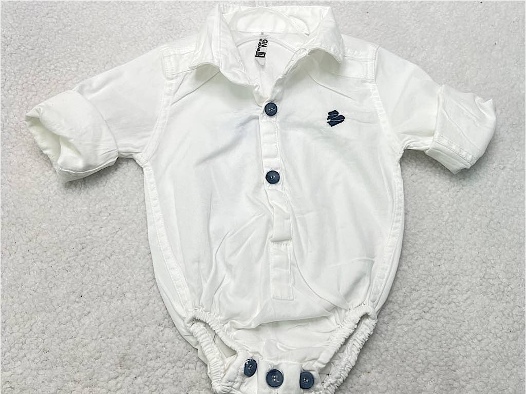 شومیز بادی نوزادی پسرانه رنگ سفید همراه با پاپیون