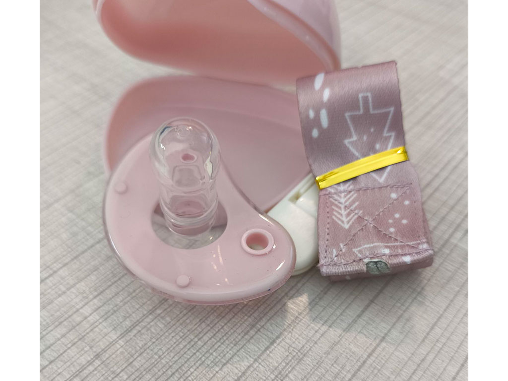 پستانک و قاب پستانک نوزادی به همراه بند طرح tooqi