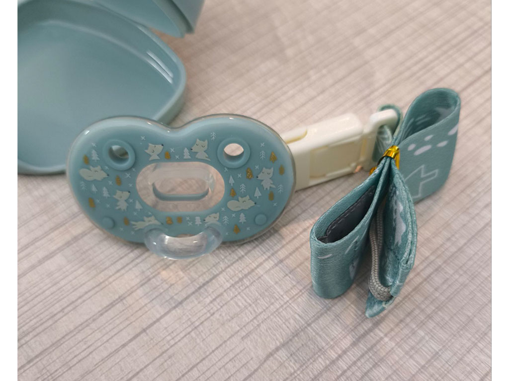 پستانک و قاب پستانک نوزادی به همراه بند طرح tooqi