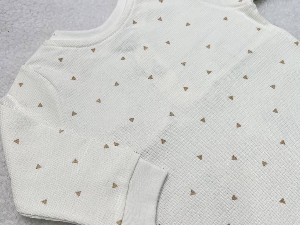 ست بلوز و شلوار کرم طرح تدی نی نی سان nini sun