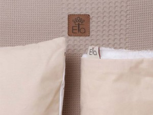 سرویس خواب دم دستی مسافرتی نوزادی مجموعه 3 عددی تشک، پتو و بالشت با بسته بندی کیفی طرح کهکشان نسکافه ای الا ELA
